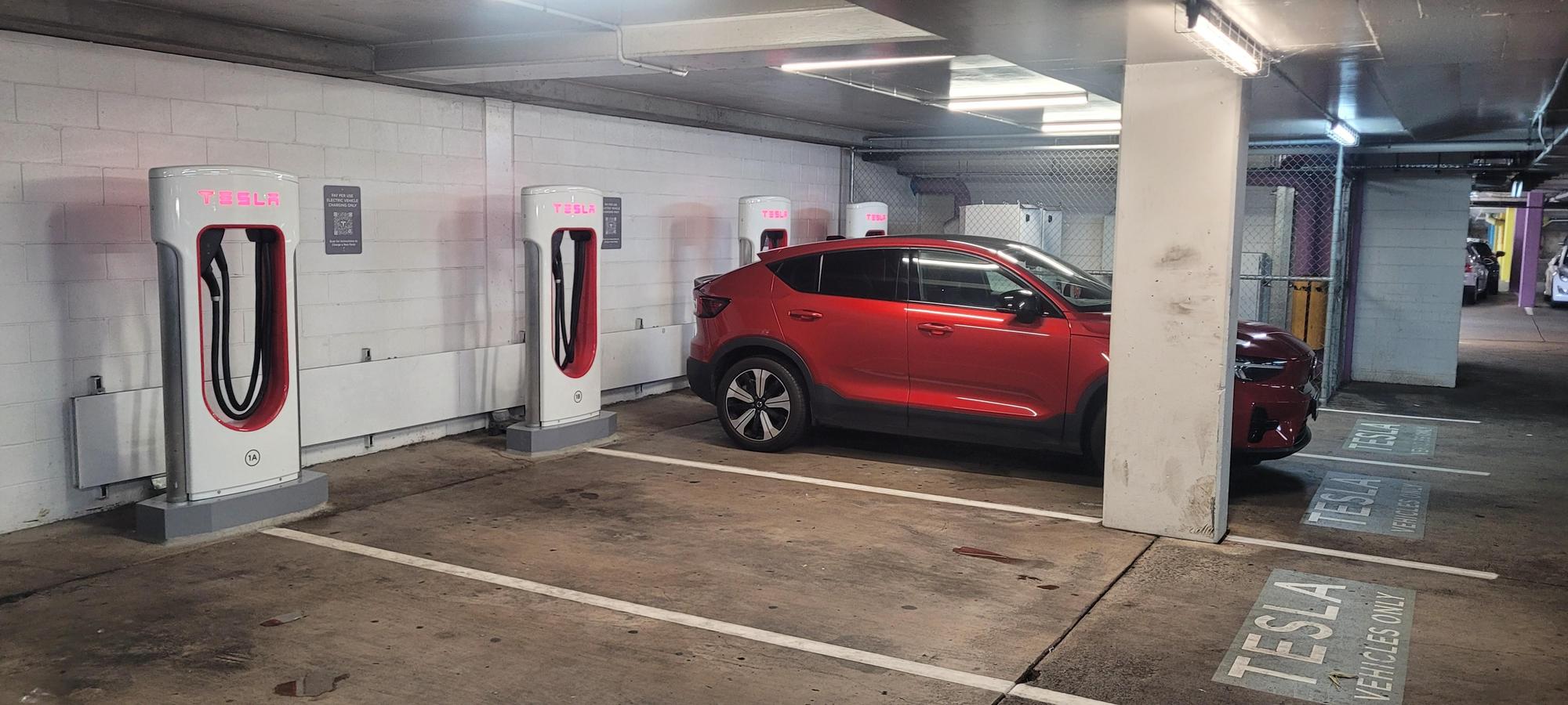 Tesla V2 Supercharger